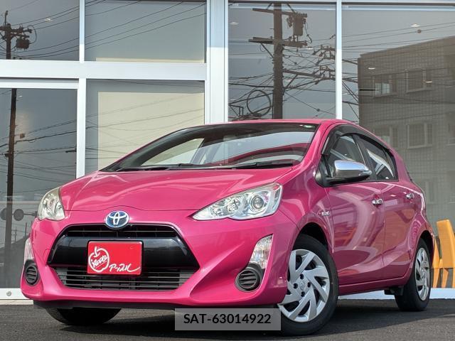 Toyota AQUA 2015-06 8224777-0