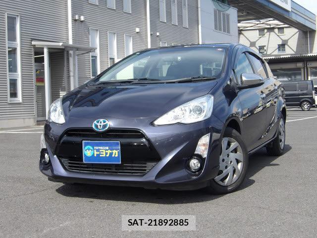 Toyota AQUA 2015-01 8224862-0