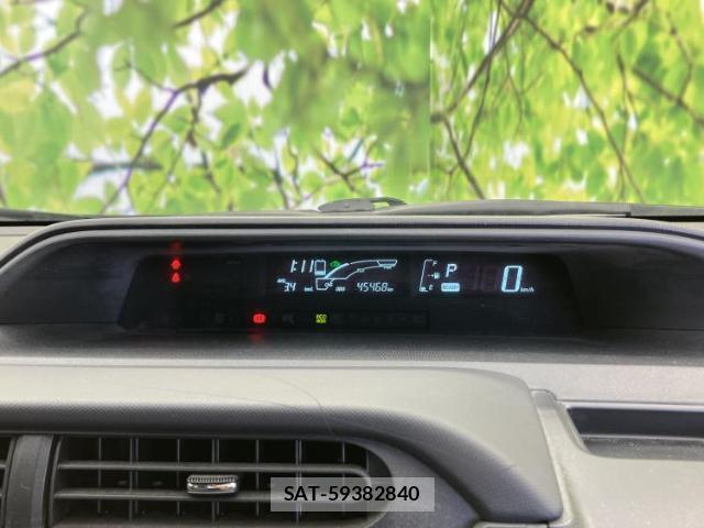 Toyota AQUA 2014-02 8225130-13