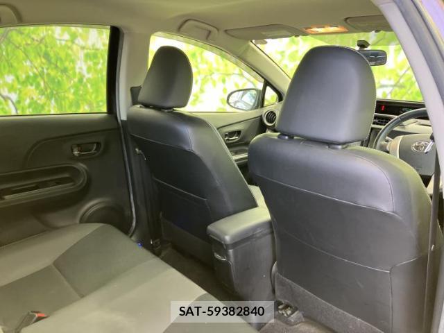Toyota AQUA 2014-02 8225130-5
