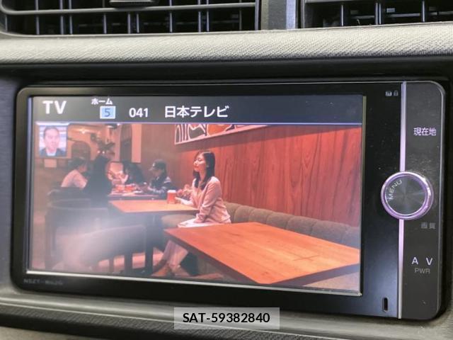 Toyota AQUA 2014-02 8225130-9