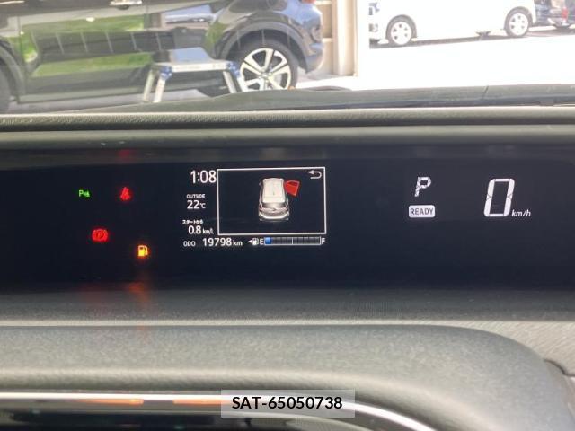 Toyota AQUA 2019-05 8225369-13