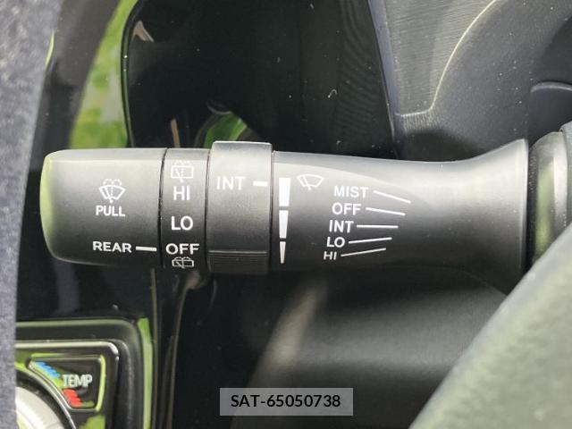 Toyota AQUA 2019-05 8225369-16