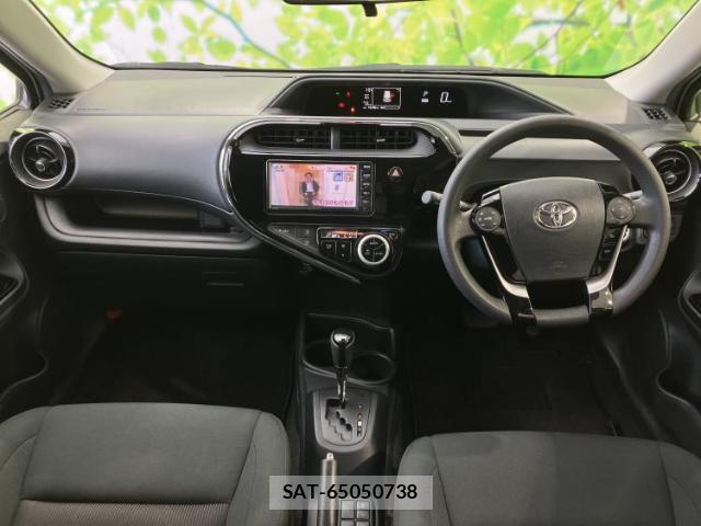 Toyota AQUA 2019-05 8225369-3