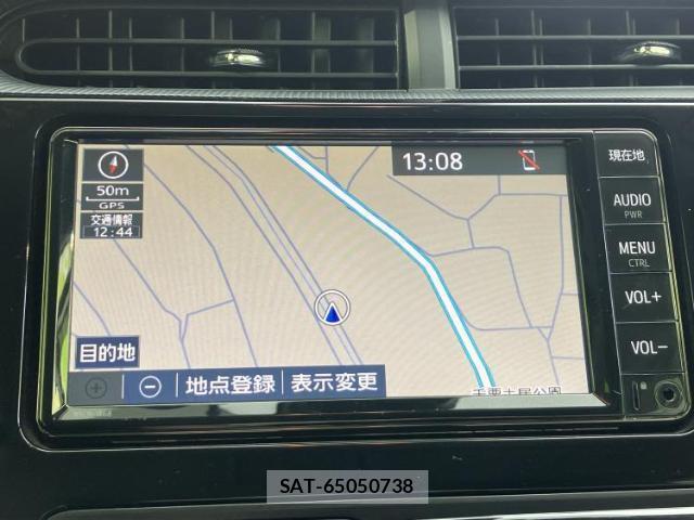 Toyota AQUA 2019-05 8225369-9