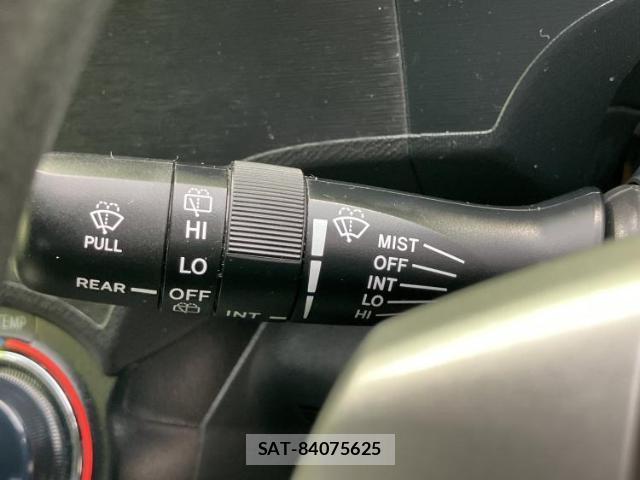 Toyota AQUA 2012-11 8225409-16