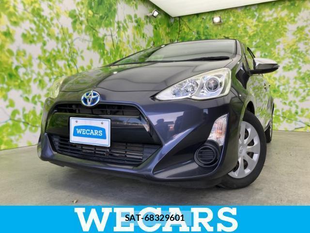 Toyota AQUA 2015-06 8225438-0