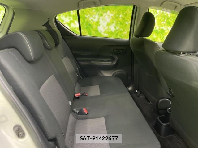 Toyota AQUA 2020-02 8225488-4