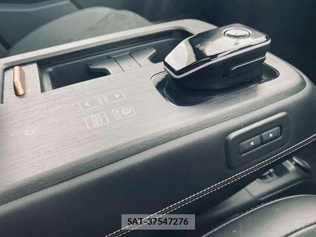 Nissan Ariya 2022-11 8218150-16