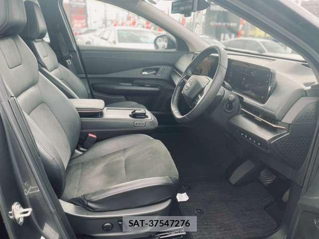 Nissan Ariya 2022-11 8218150-5
