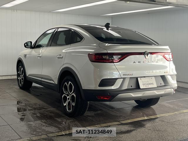 Renault Arkana 2024-07 8223706-2