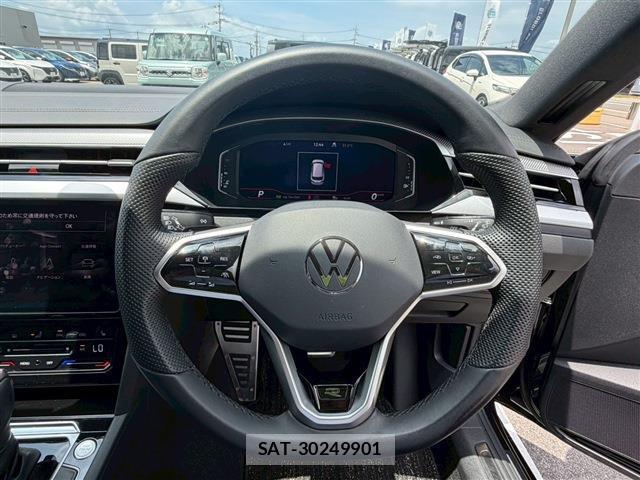 VolksWagen ARTEON 2022-02 8216749-17