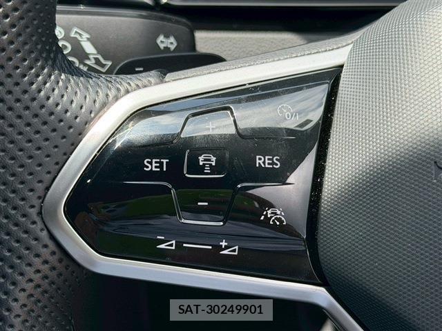 VolksWagen ARTEON 2022-02 8216749-18