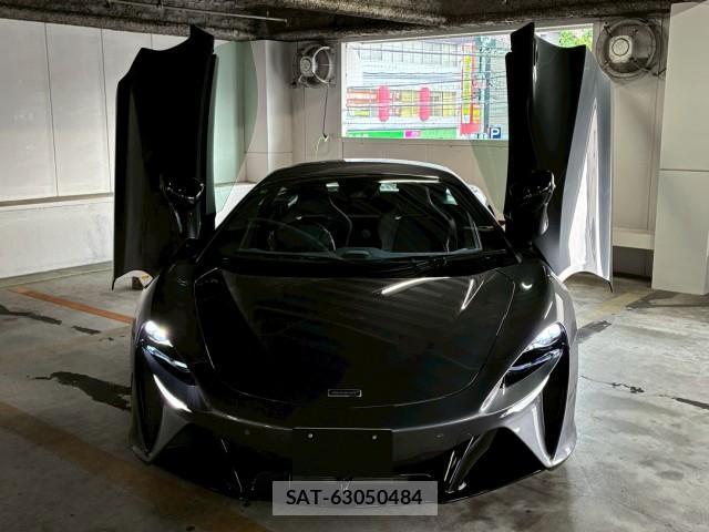 McLaren Artura 2023-06 8221459-13