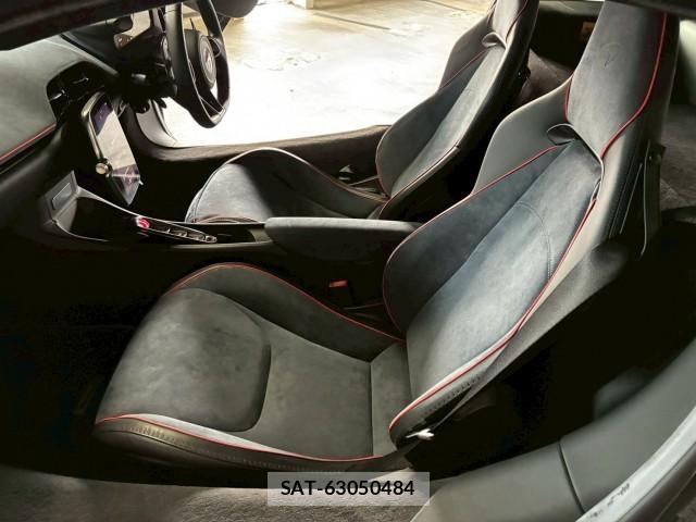 McLaren Artura 2023-06 8221459-9