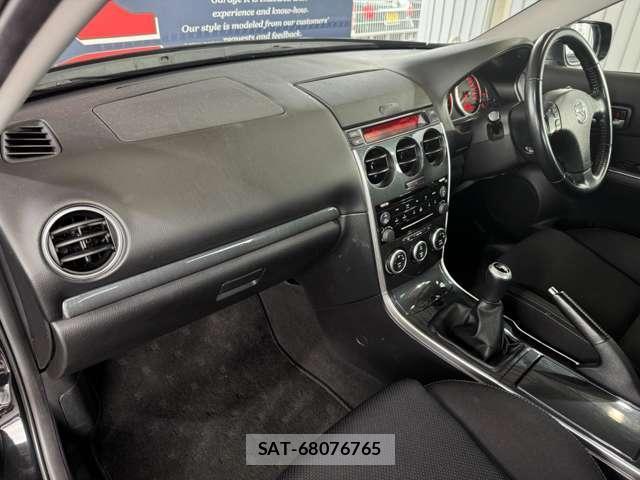 Mazda ATENZA 2006-04 8220877-11