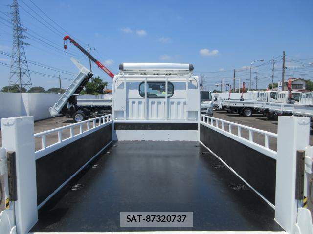 Nissan ATLAS 2015-01 8216291-10
