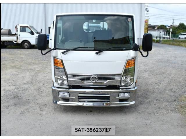 Nissan ATLAS 2010-07 8218450-1