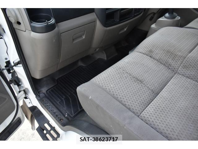Nissan ATLAS 2010-07 8218450-17