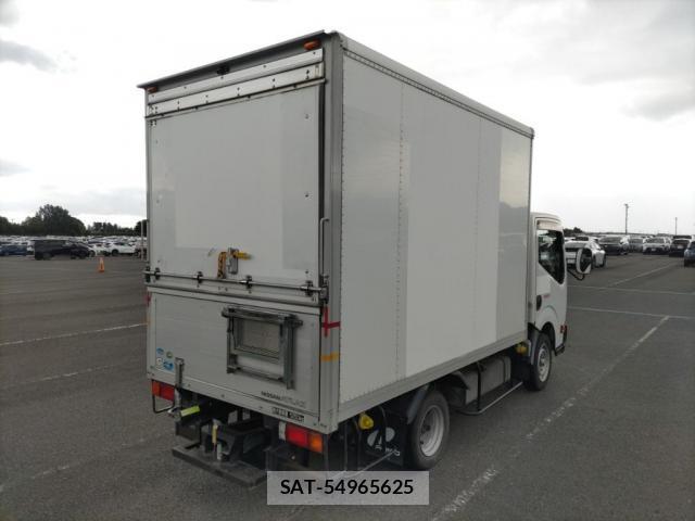 Nissan ATLAS 2015-10 8222244-5