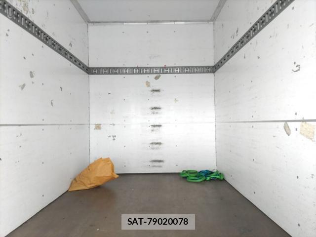 Nissan ATLAS 2015-11 8222245-3