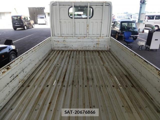 Nissan ATLAS 2019-08 8222249-2