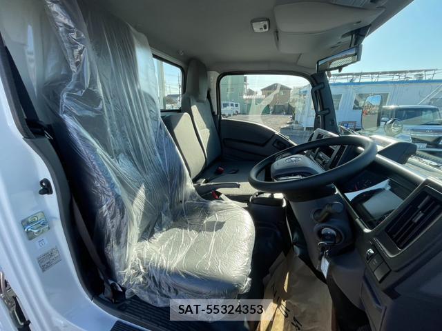 Nissan ATLAS 2025-11 8224755-11