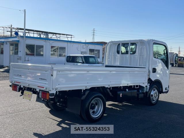 Nissan ATLAS 2025-11 8224755-4