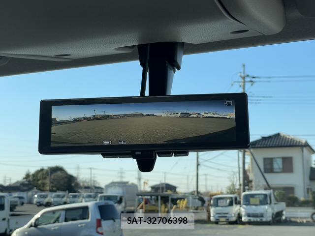Nissan ATLAS 2025-11 8224758-17