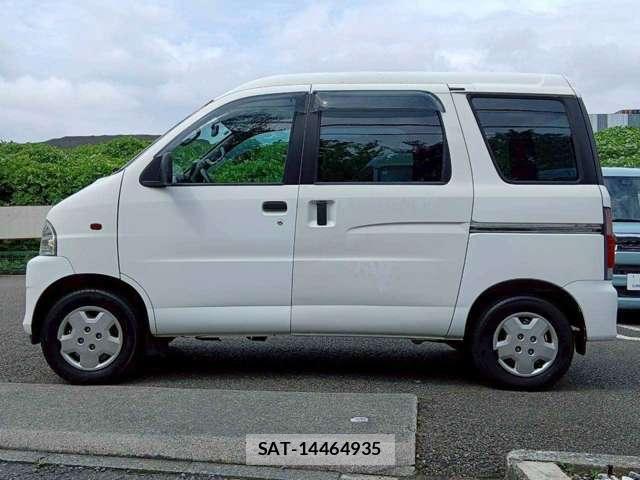 Daihatsu ATRAI WAGON 2005-06 8216859-2