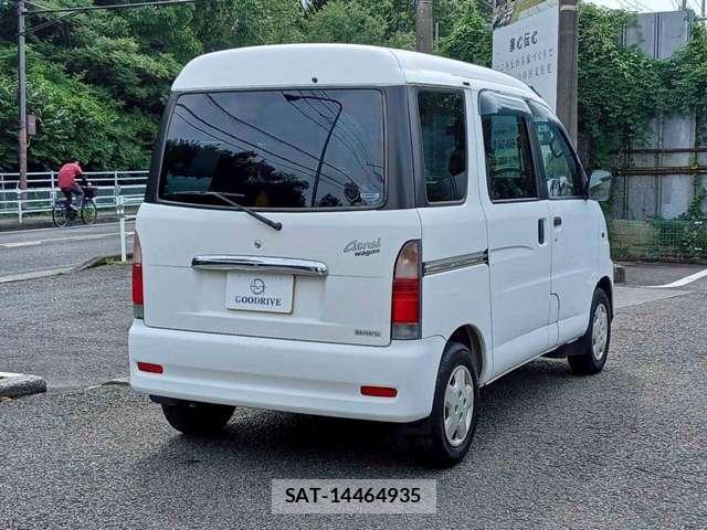 Daihatsu ATRAI WAGON 2005-06 8216859-3