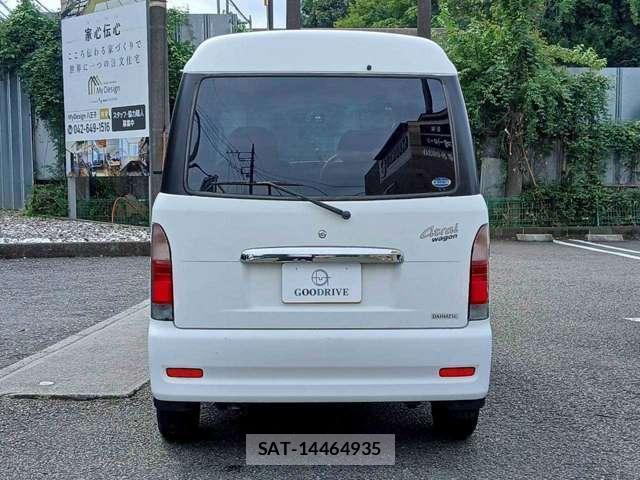 Daihatsu ATRAI WAGON 2005-06 8216859-5