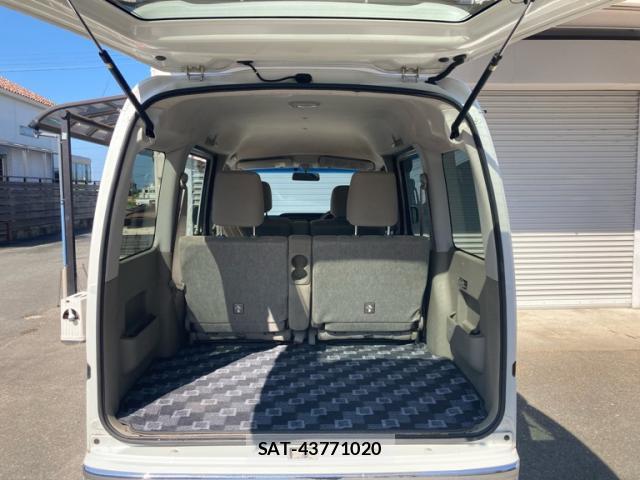 Daihatsu ATRAI WAGON 2017-02 8219584-4