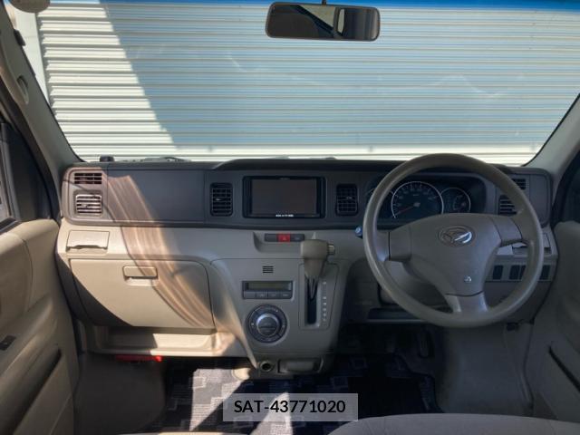 Daihatsu ATRAI WAGON 2017-02 8219584-6