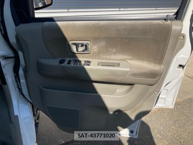 Daihatsu ATRAI WAGON 2017-02 8219584-7