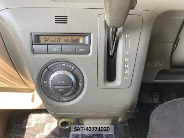 Daihatsu ATRAI WAGON 2017-02 8219584-9