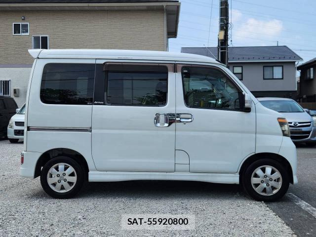 Daihatsu ATRAI WAGON 2007-09 8223717-5