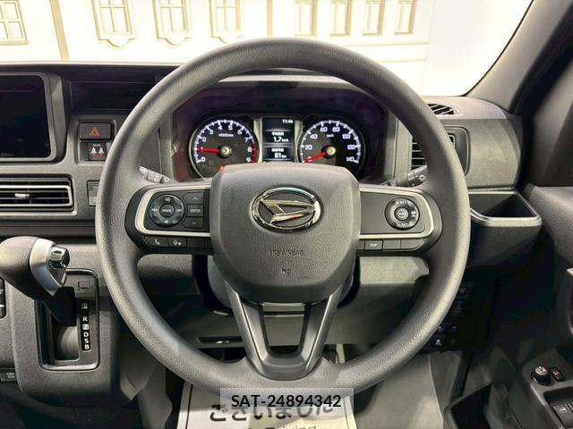 Daihatsu ATRAI 2025-12 8216897-2