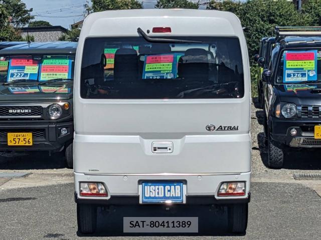 Daihatsu ATRAI 2022-01 8218776-4