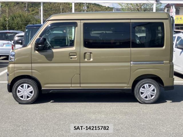 Daihatsu ATRAI 2023-04 8221760-1