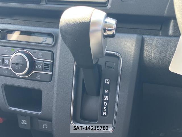 Daihatsu ATRAI 2023-04 8221760-12