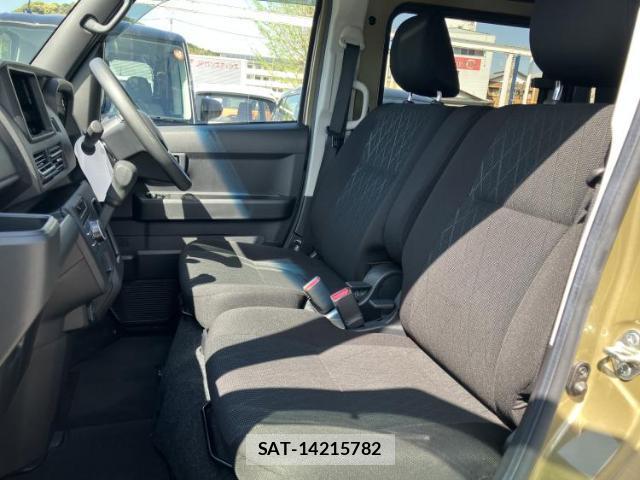 Daihatsu ATRAI 2023-04 8221760-5