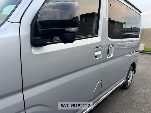 Daihatsu ATRAI 2026-06 8223541-4