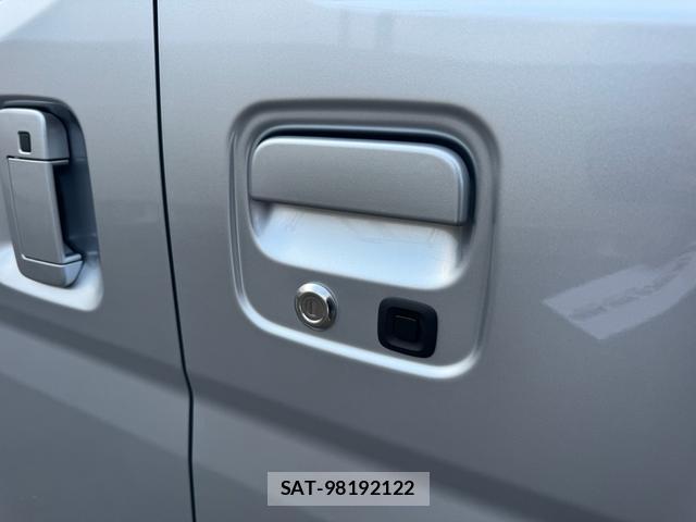 Daihatsu ATRAI 2026-06 8223541-9