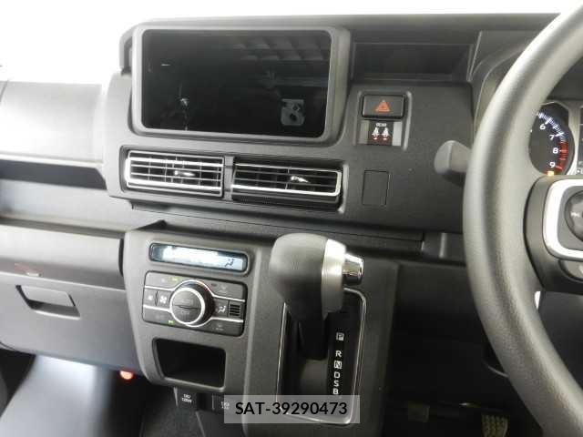 Daihatsu ATRAI 2025-09 8223937-5