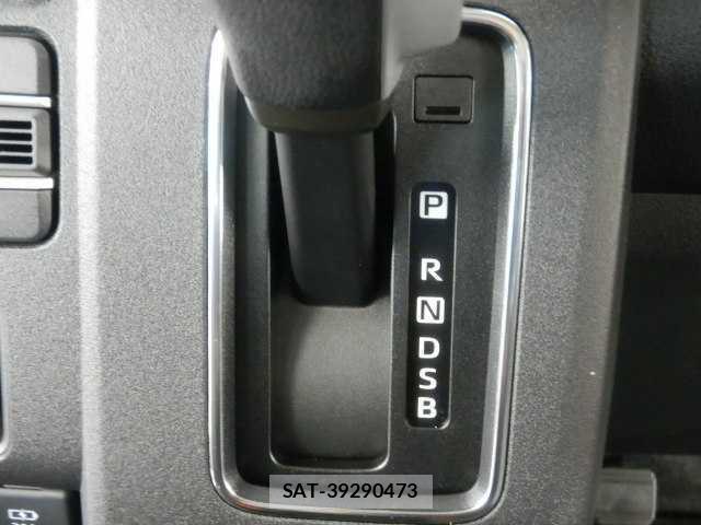 Daihatsu ATRAI 2025-09 8223937-8