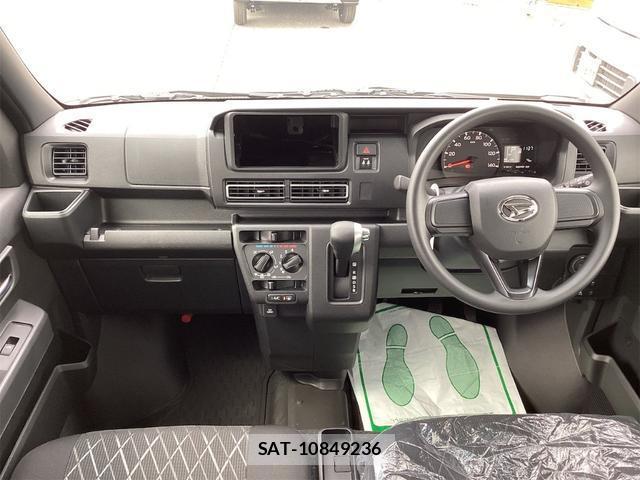 Daihatsu ATRAI 2025-10 8224576-4