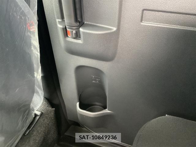 Daihatsu ATRAI 2025-10 8224576-8