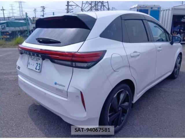 Nissan AURA 2021-12 8217853-3