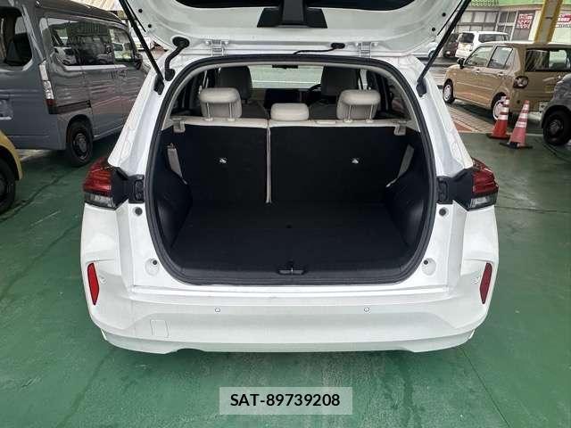 Nissan AURA 2023-01 8218216-10